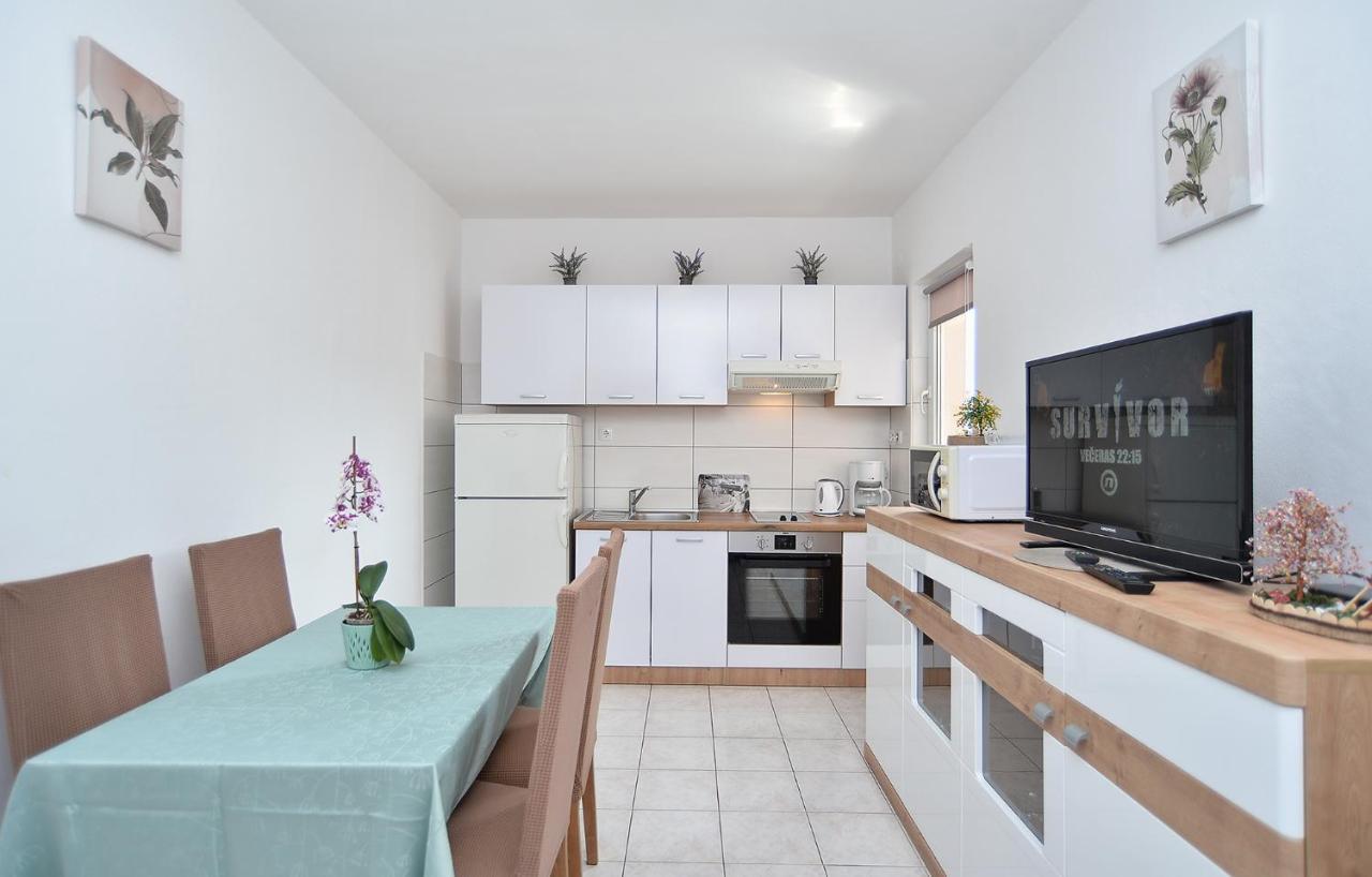 Apartments Milka 2074 Poreč Extérieur photo