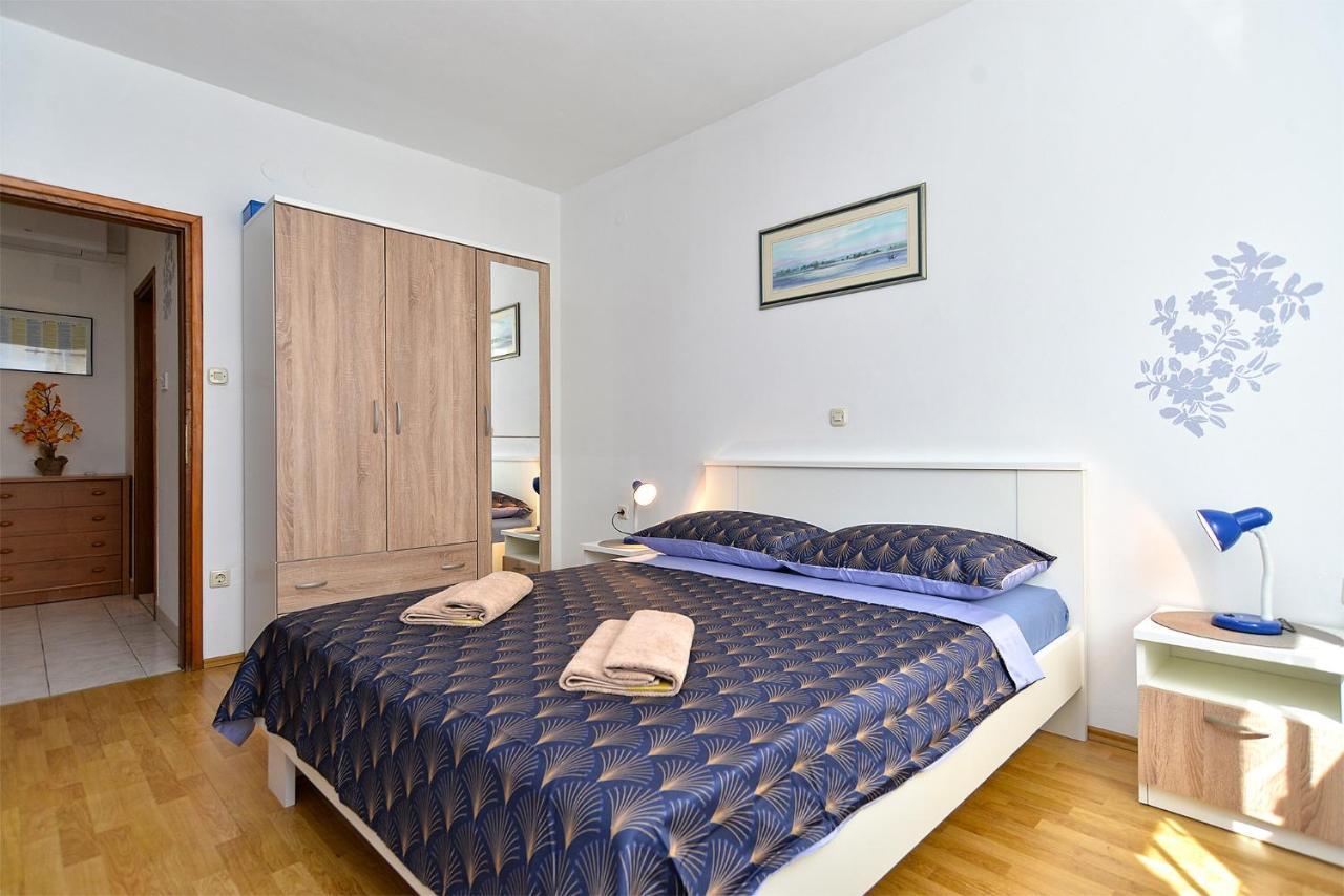 Apartments Milka 2074 Poreč Extérieur photo