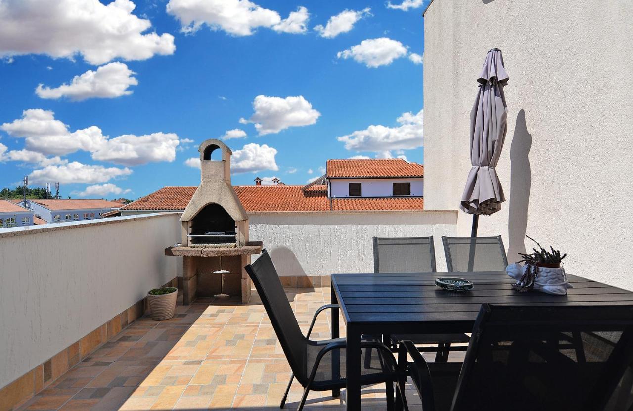 Apartments Milka 2074 Poreč Extérieur photo
