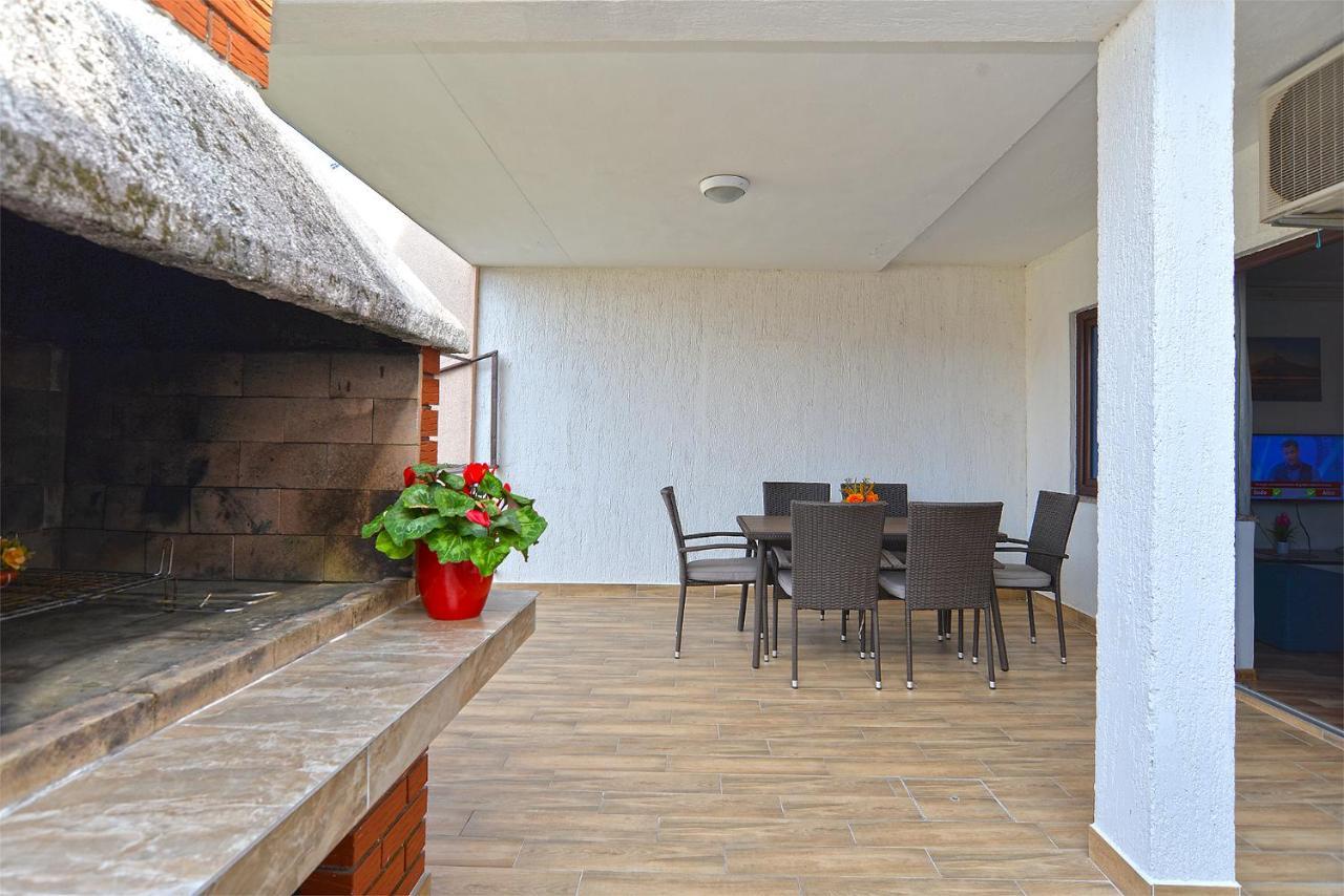 Apartments Milka 2074 Poreč Extérieur photo