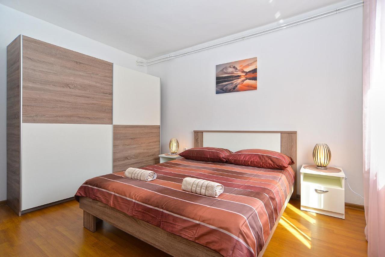 Apartments Milka 2074 Poreč Extérieur photo