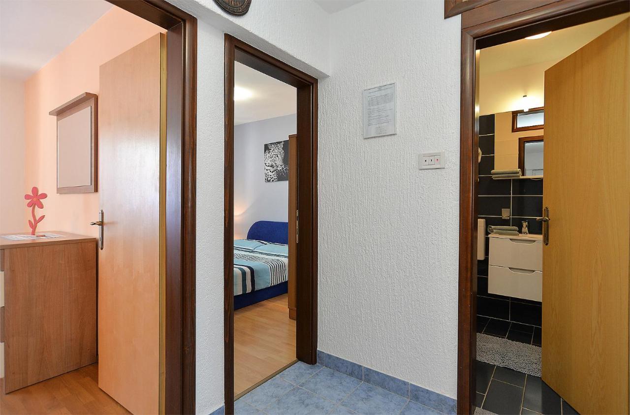 Apartments Milka 2074 Poreč Extérieur photo